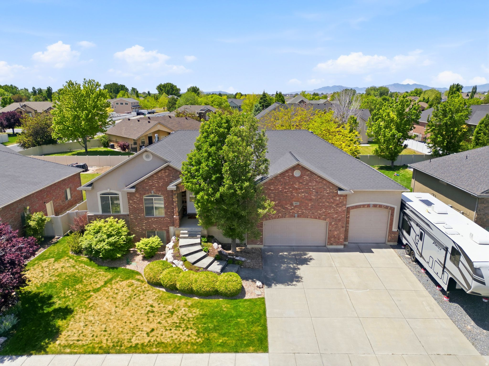 main property photo 89