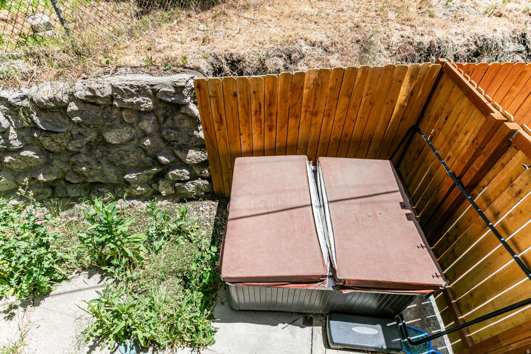 main property photo 34
