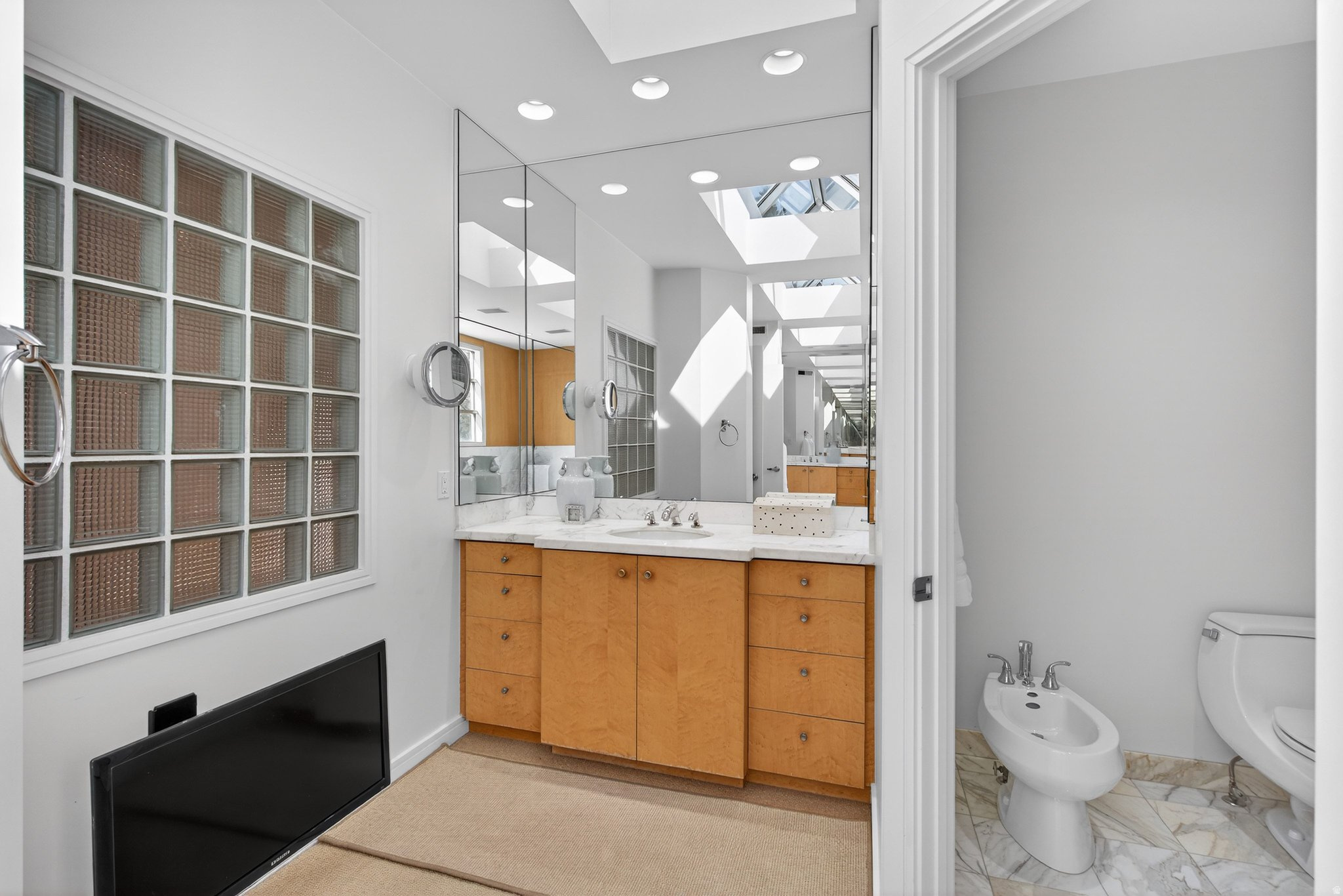 main property photo 57