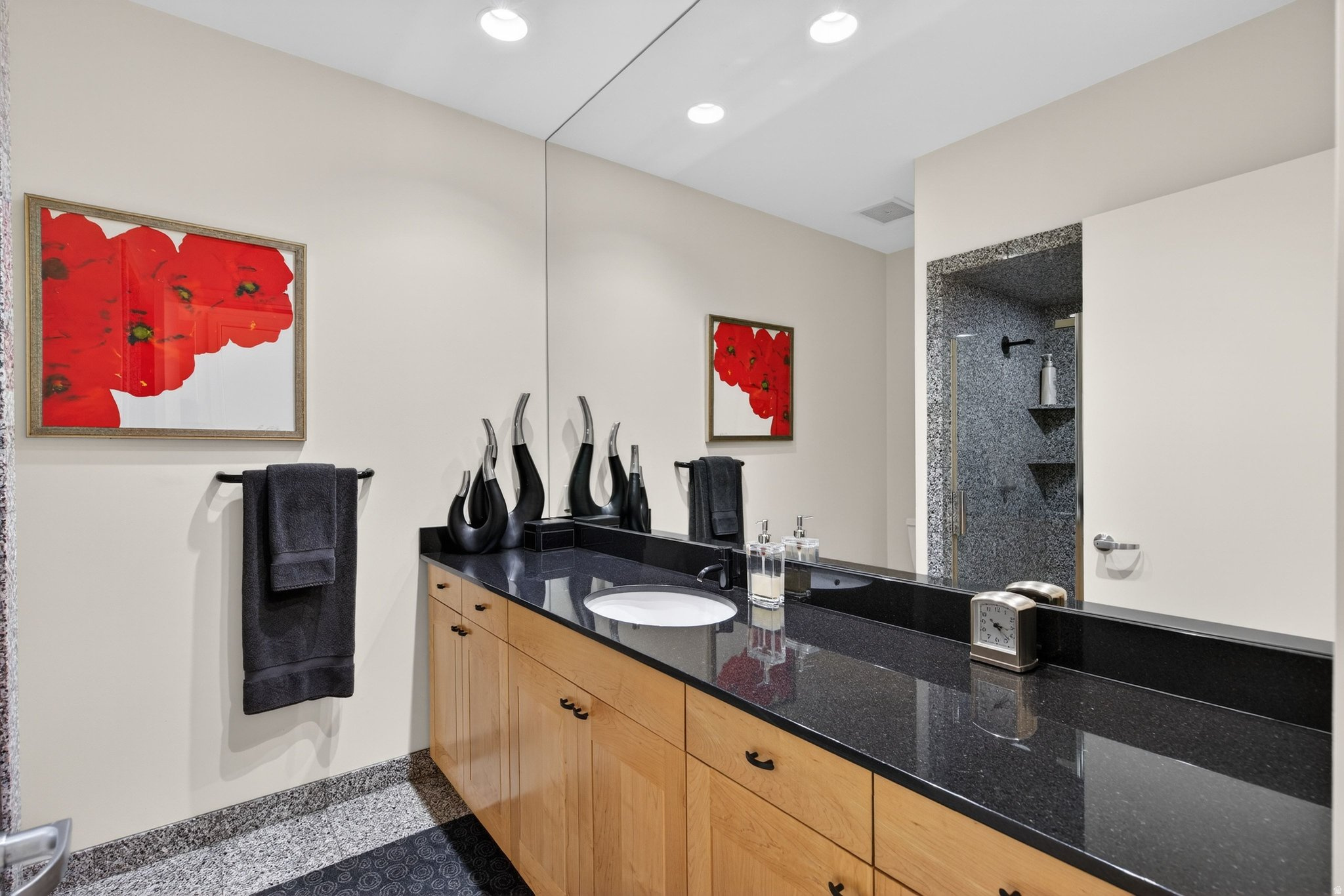 main property photo 81