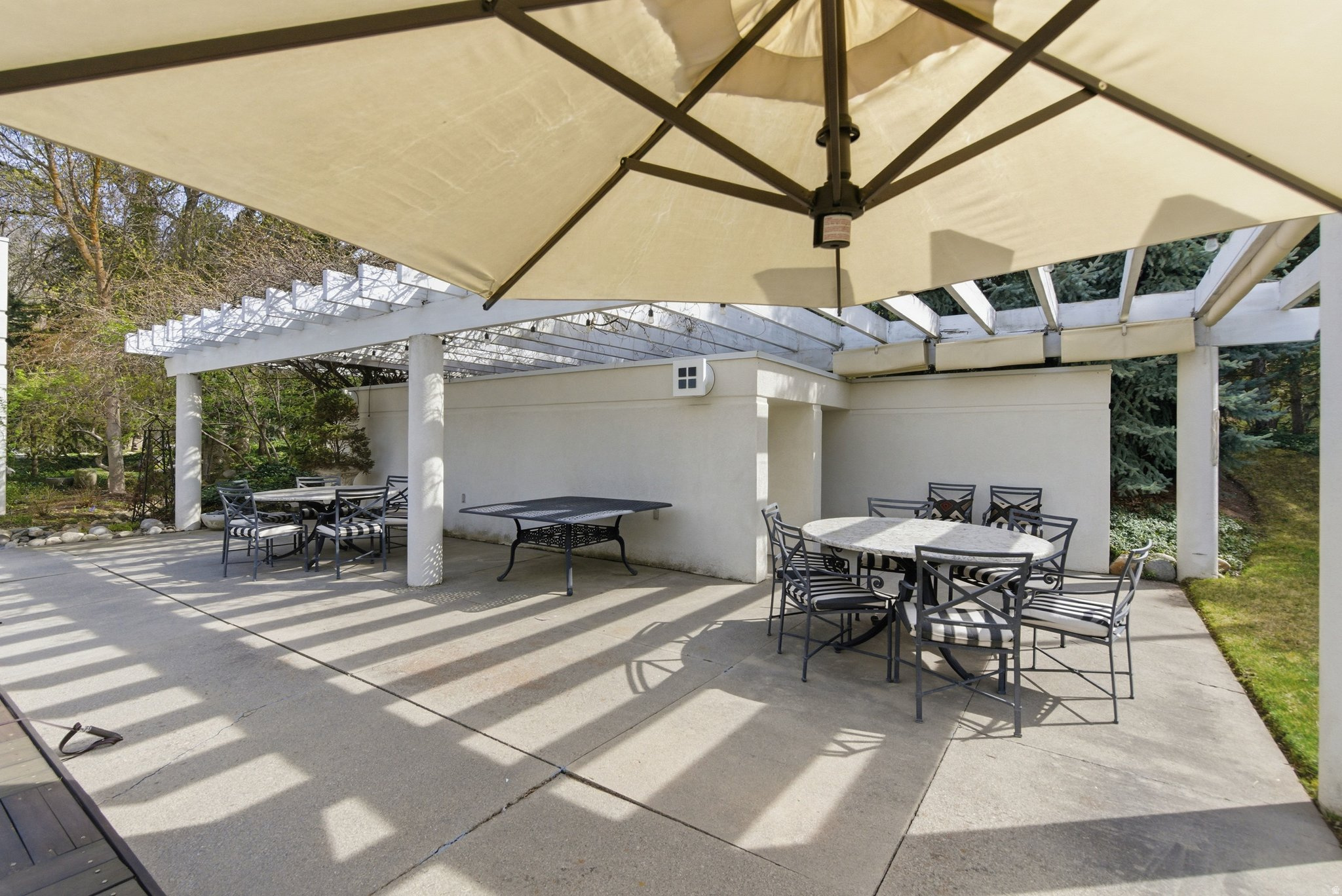 main property photo 98