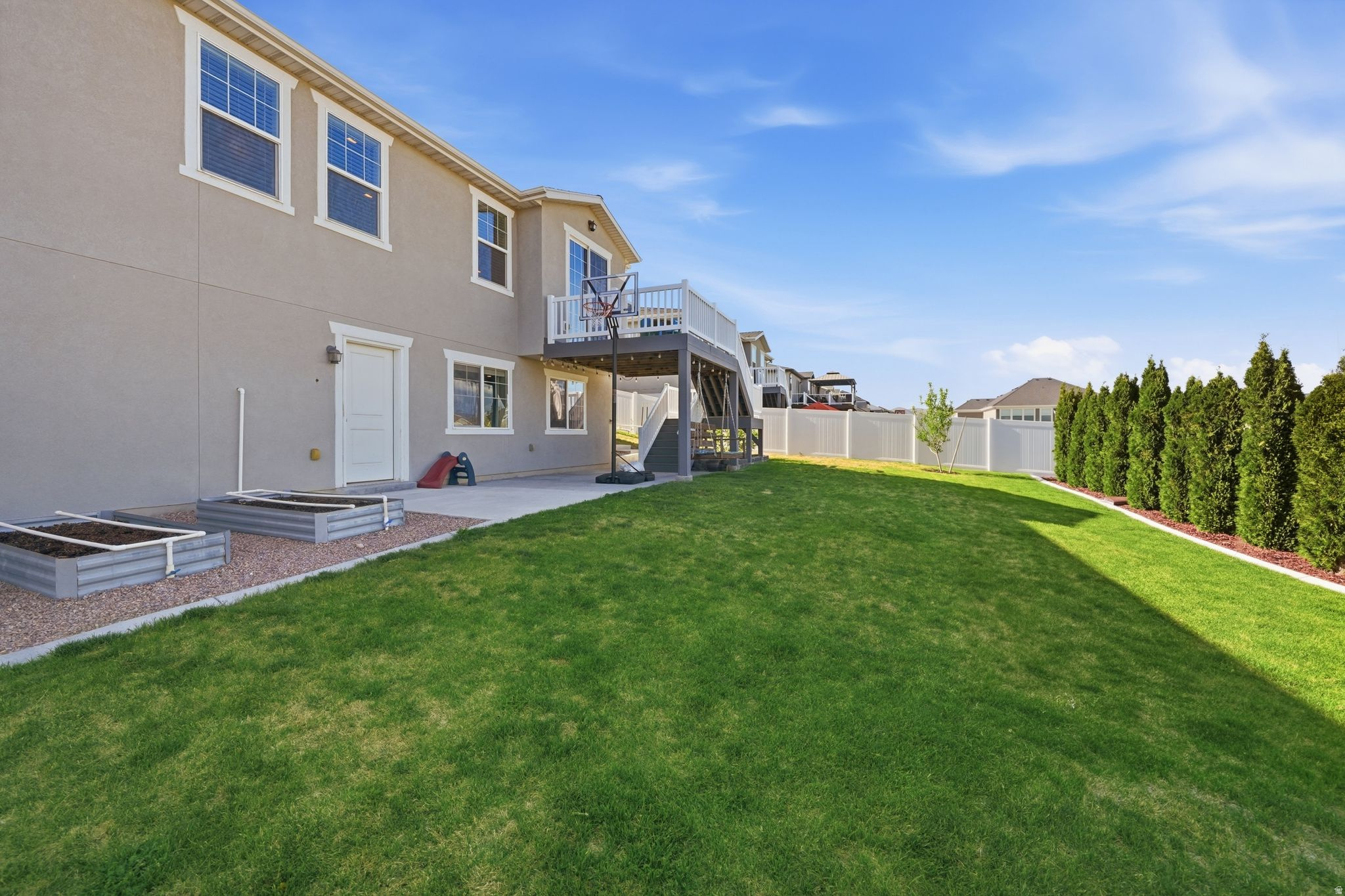 main property photo 34