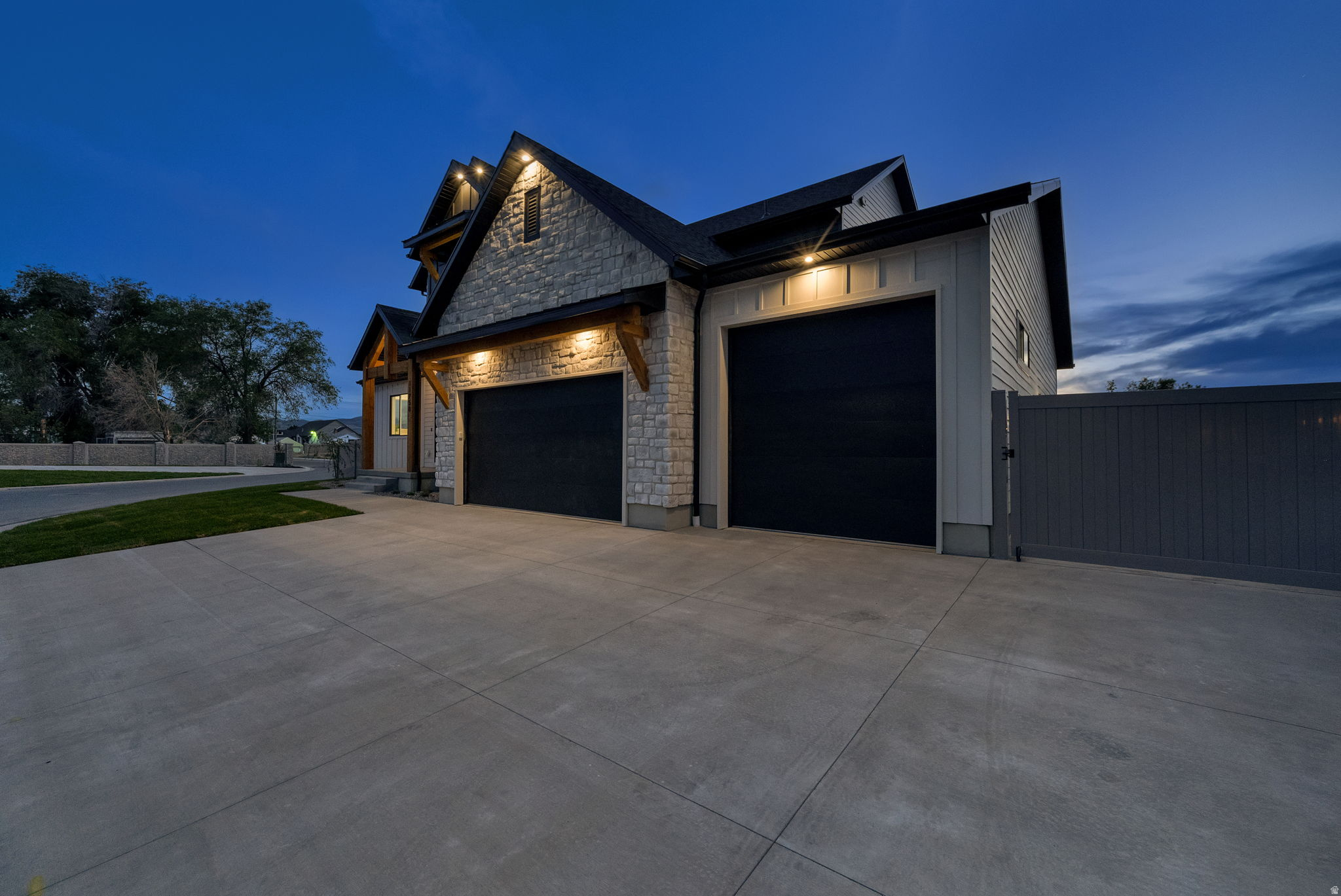 main property photo 56