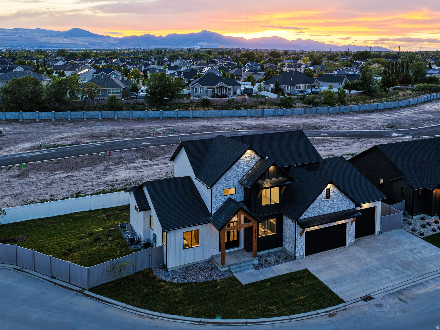 main property photo 61