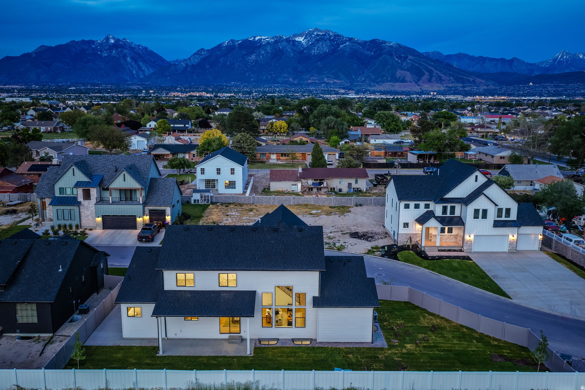 main property photo 70