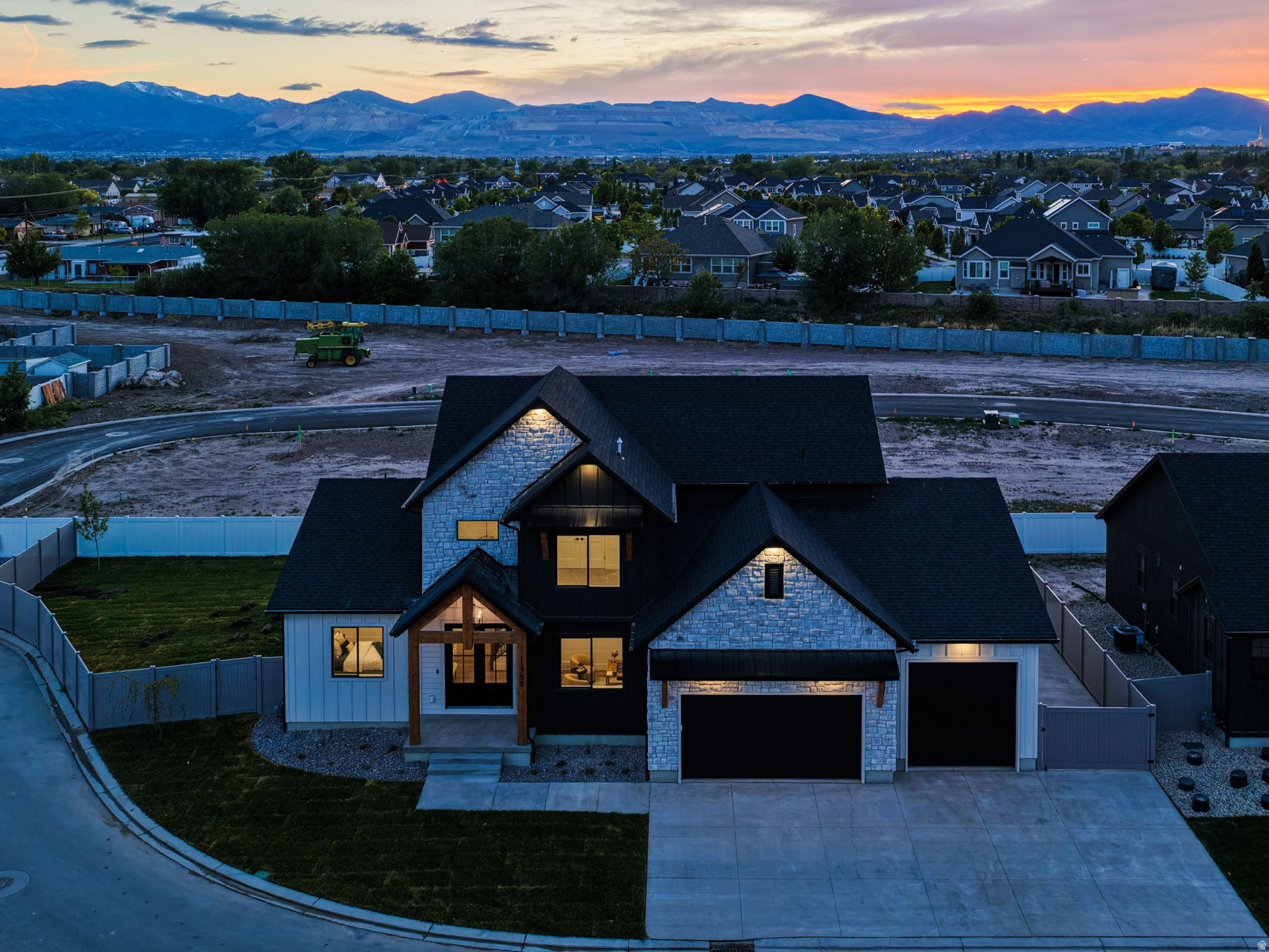 main property photo 73