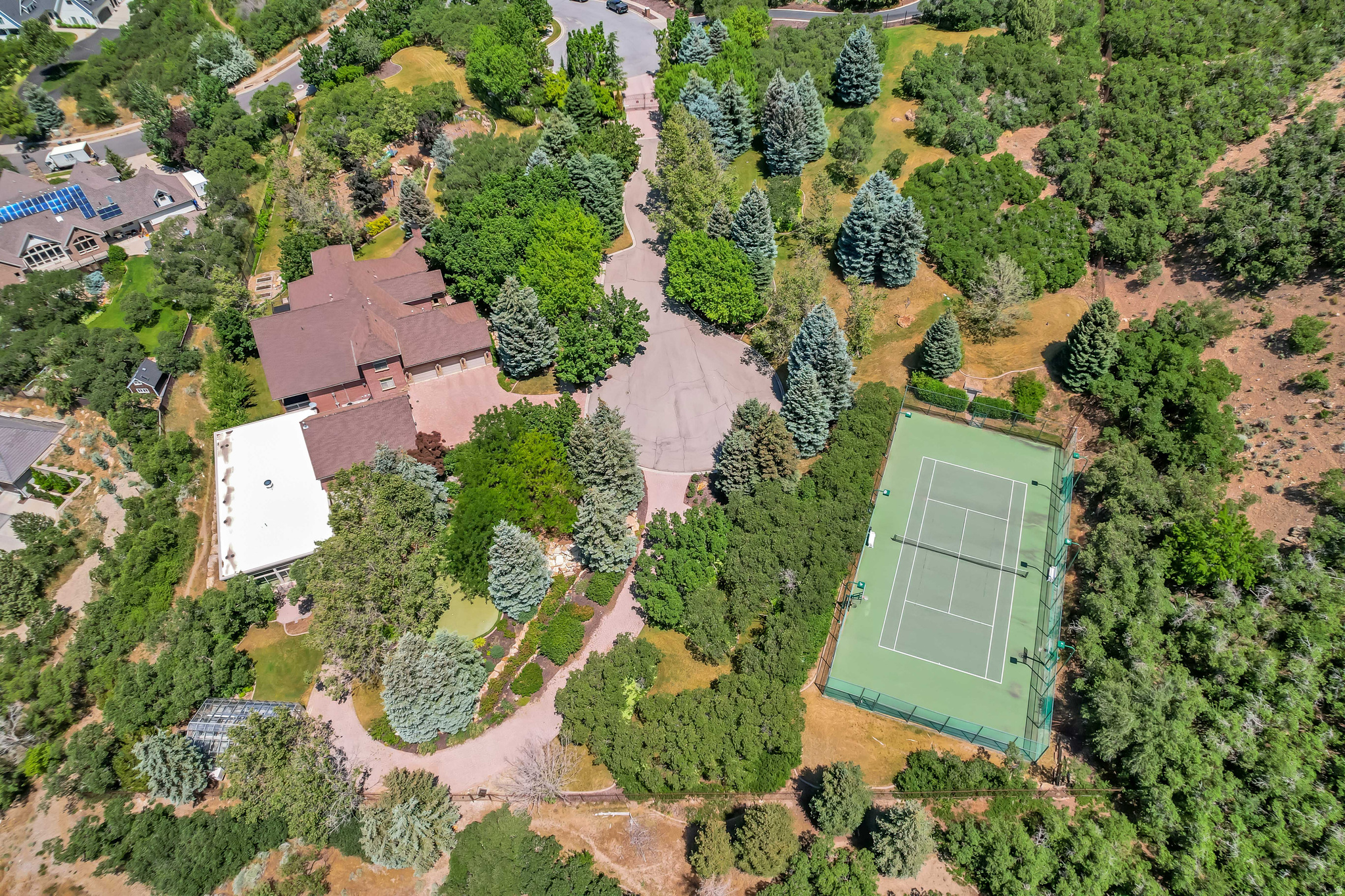 main property photo 35