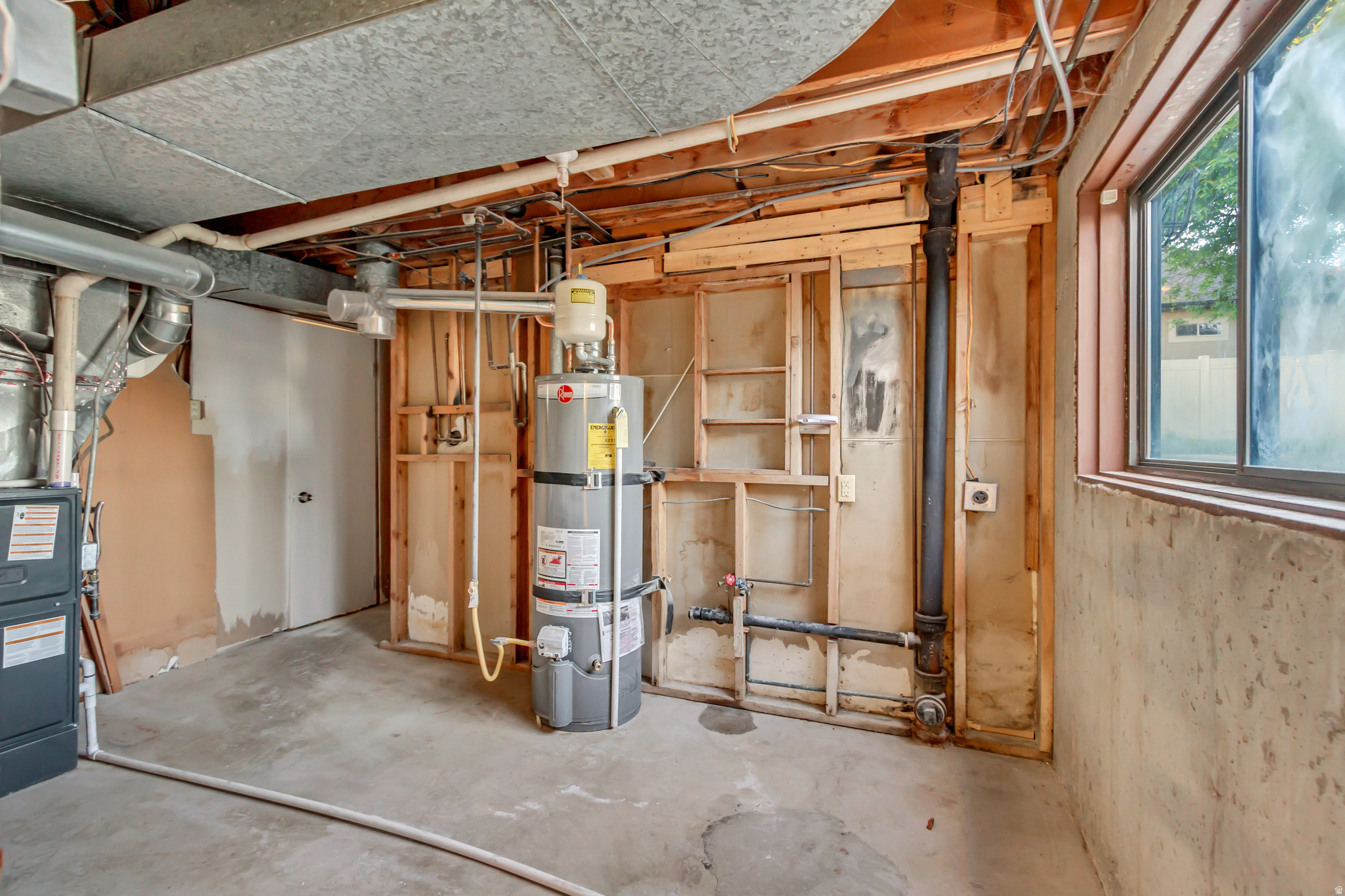 main property photo 44