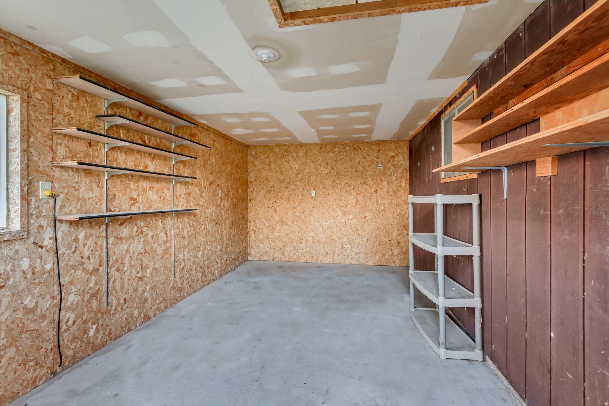 main property photo 47