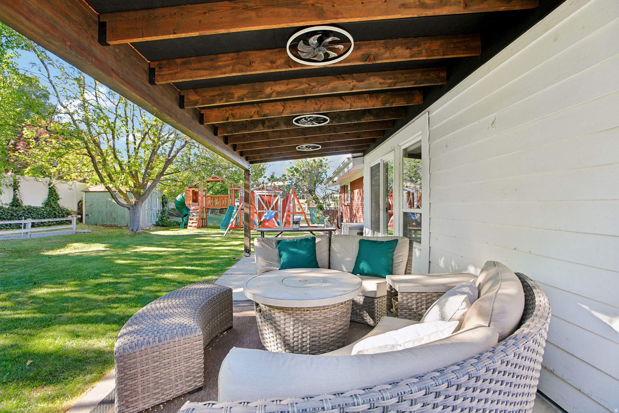 main property photo 33