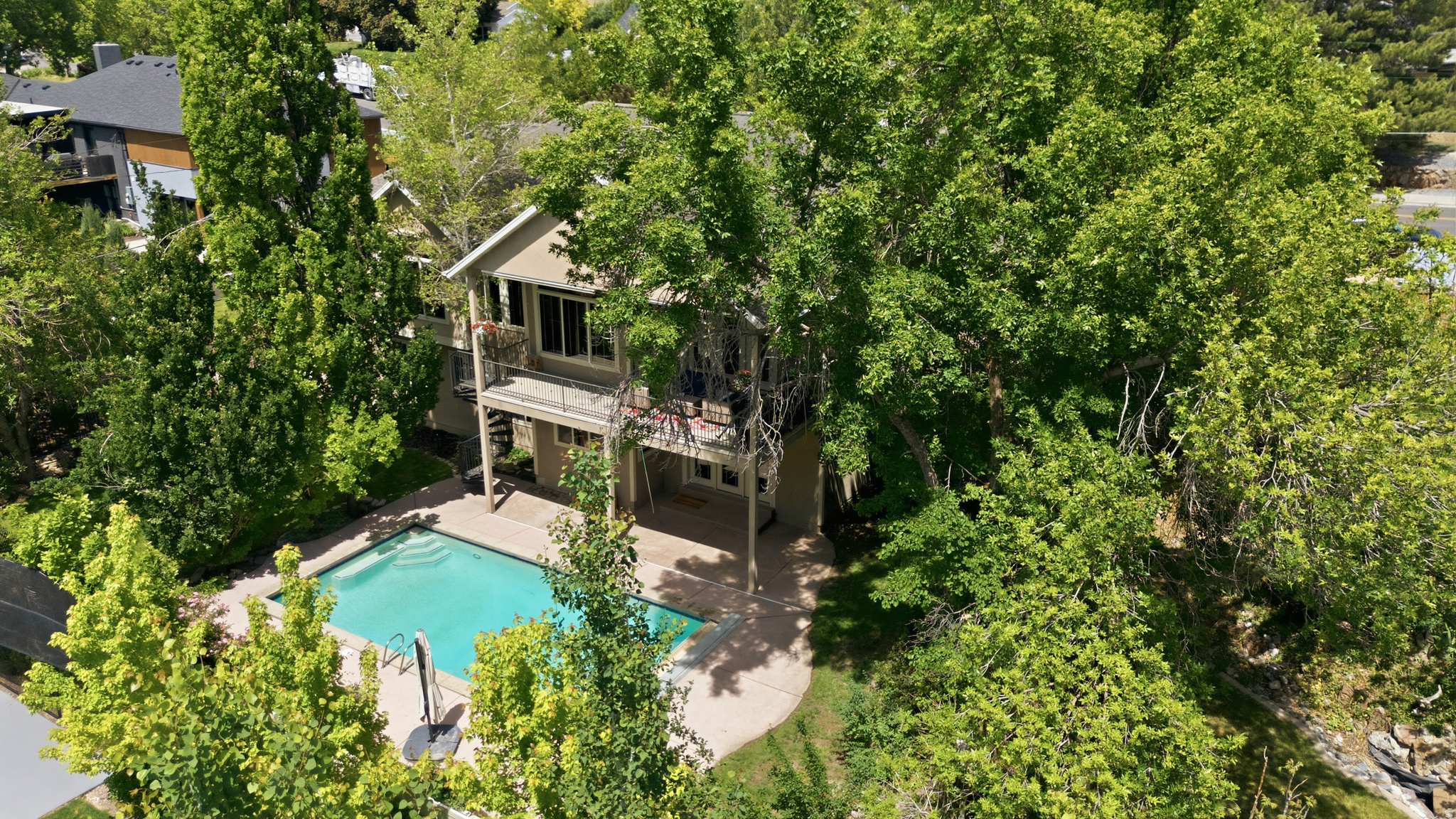 main property photo 67