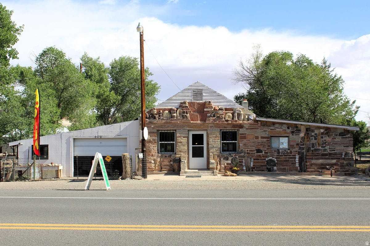 main property photo 51