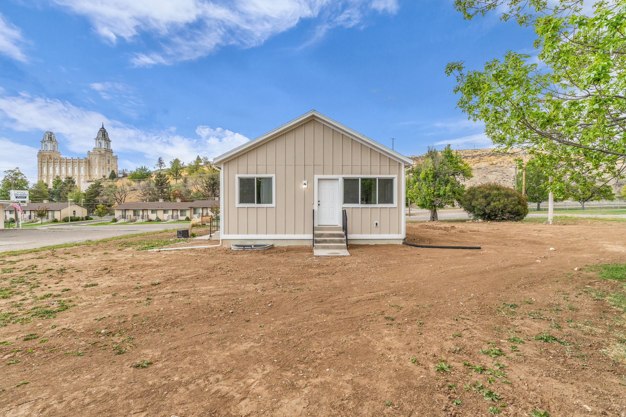 main property photo 29