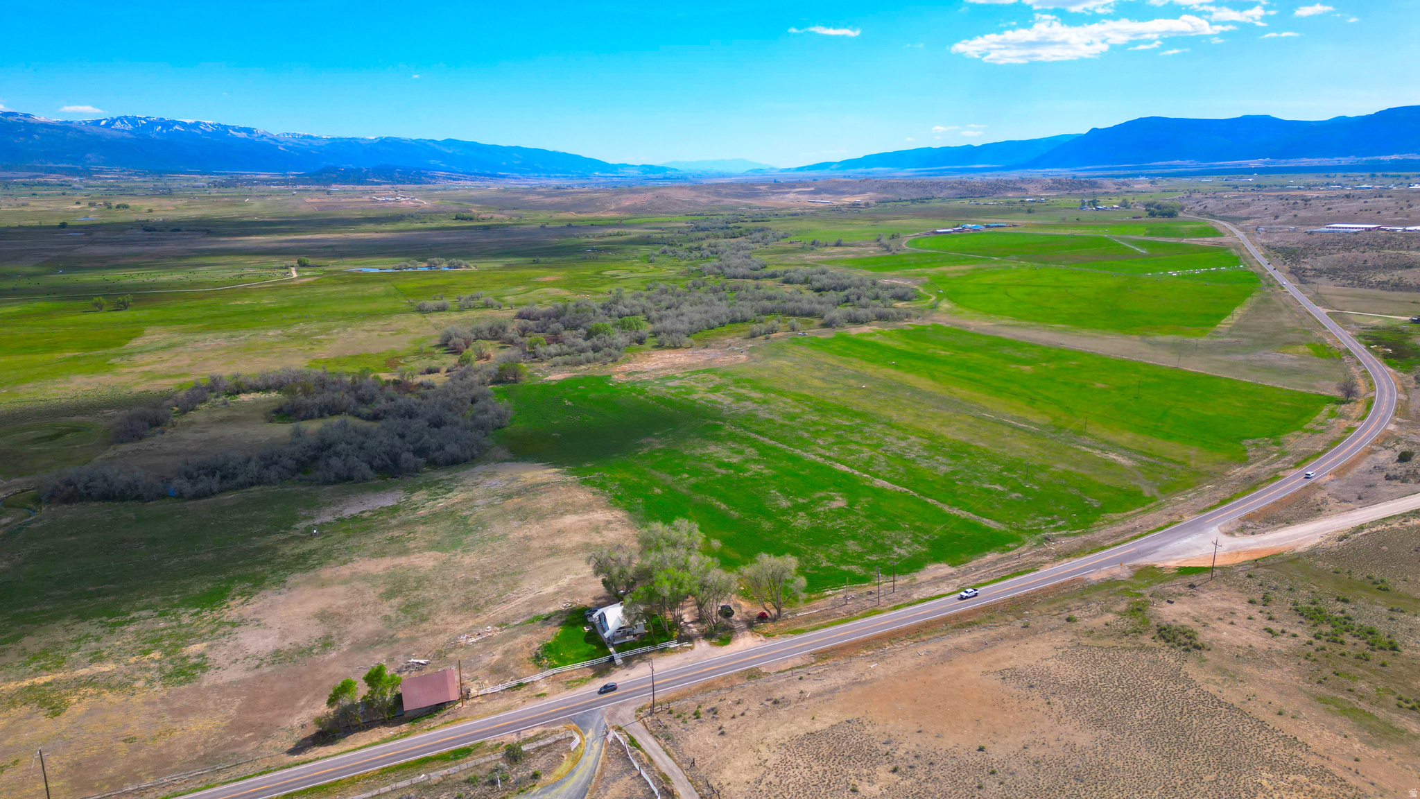 main property photo 28