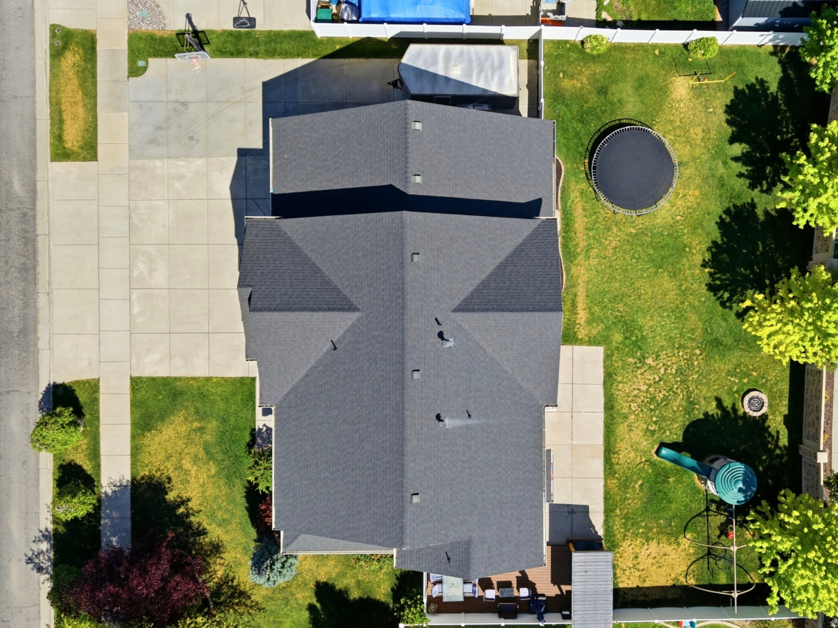 main property photo 50
