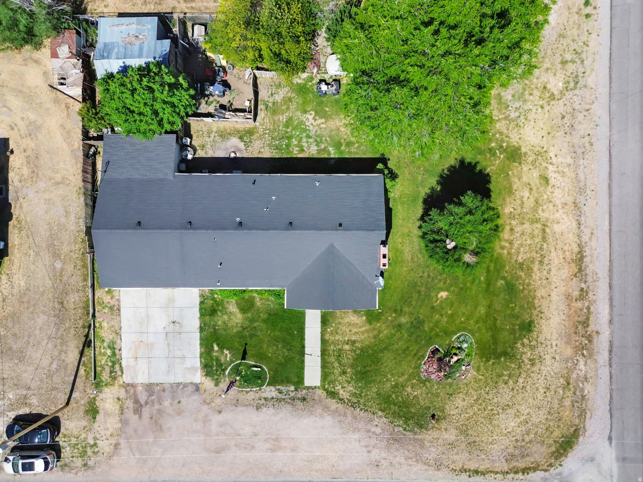 main property photo 7