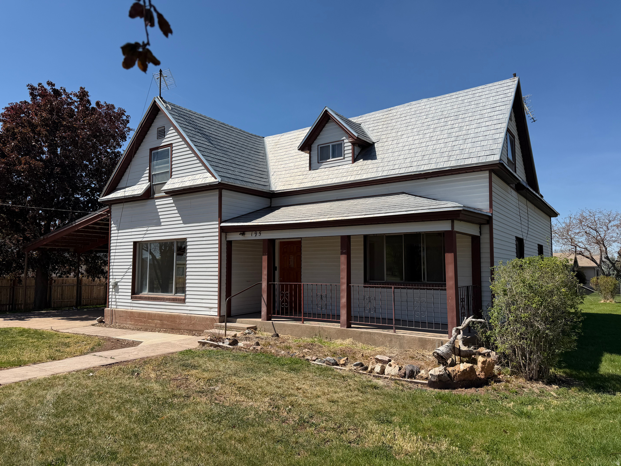main property photo 1