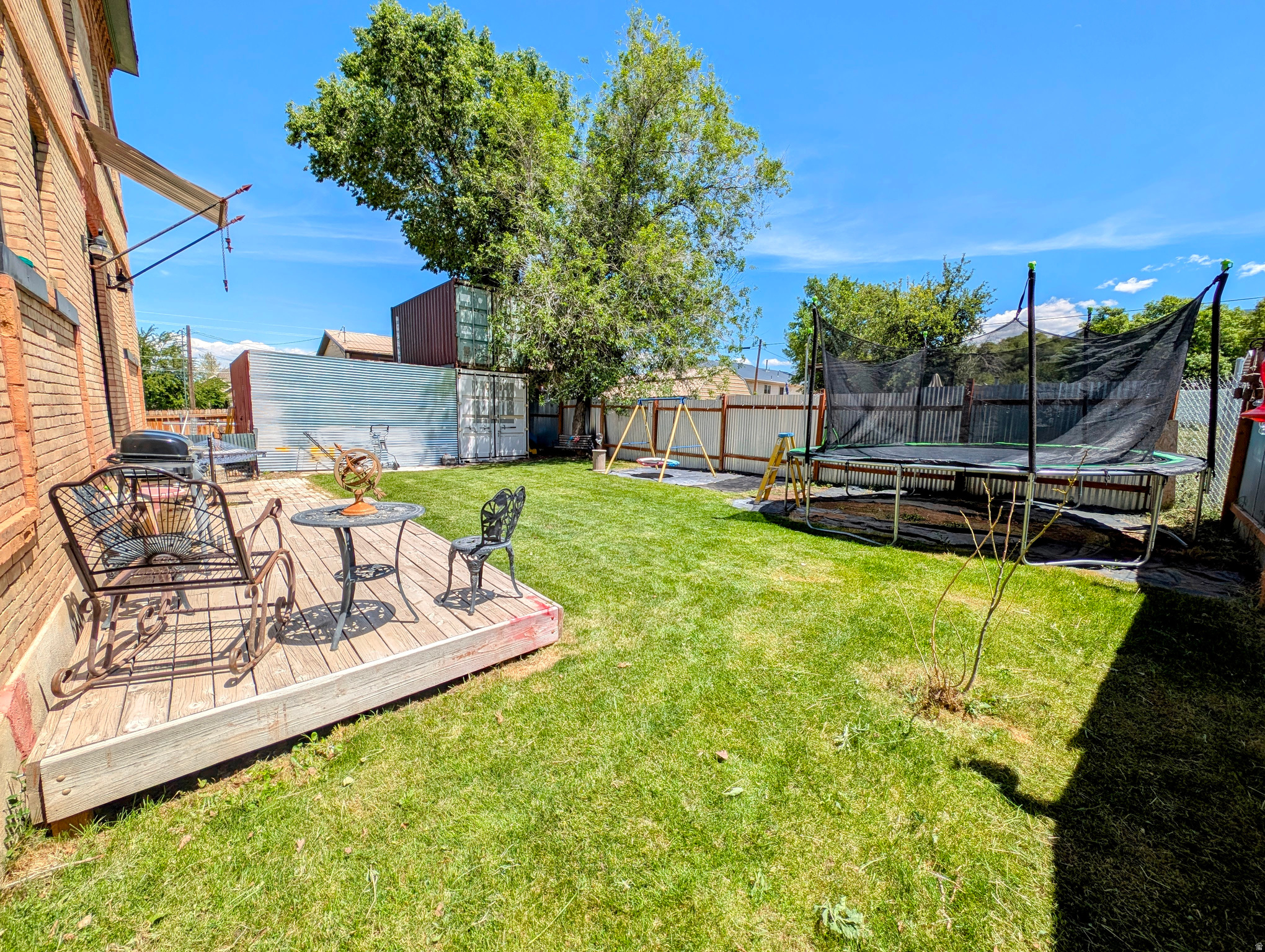main property photo 15