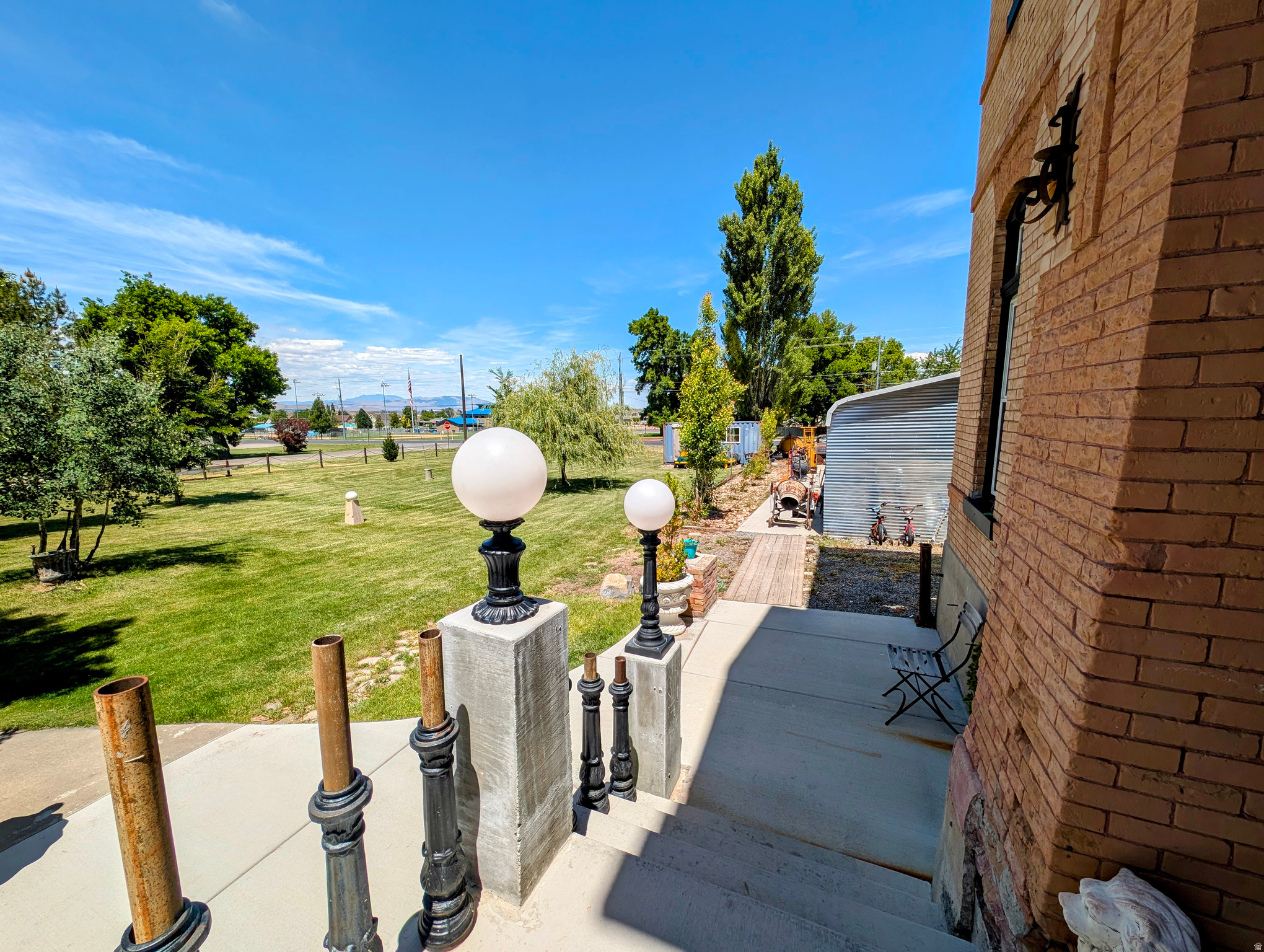 main property photo 34