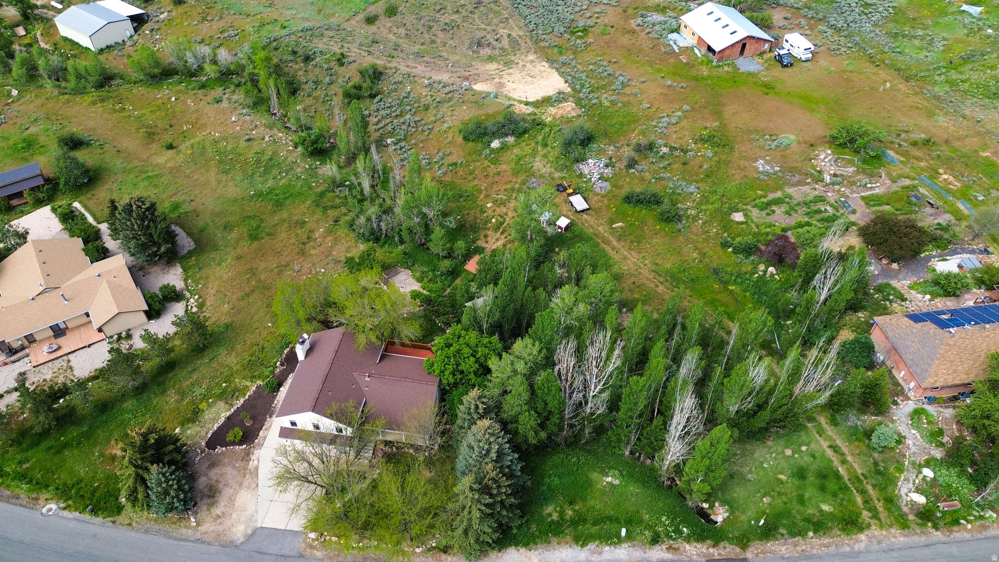 main property photo 34