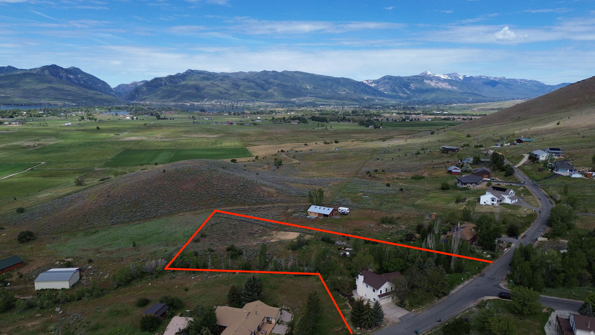 main property photo 37