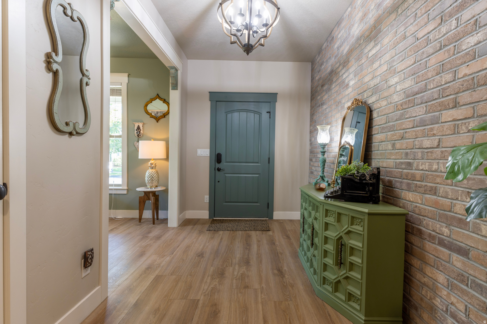 main property photo 4