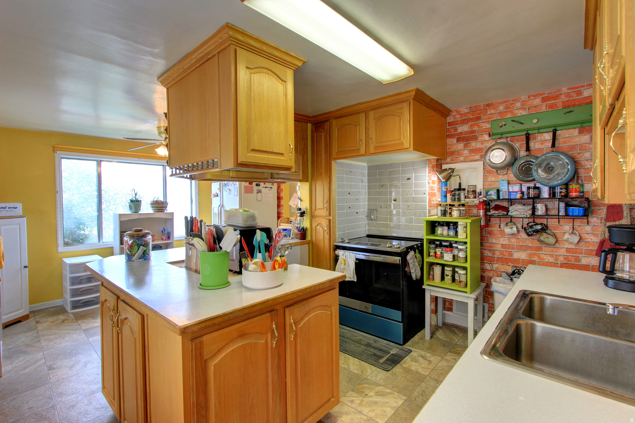 main property photo 10