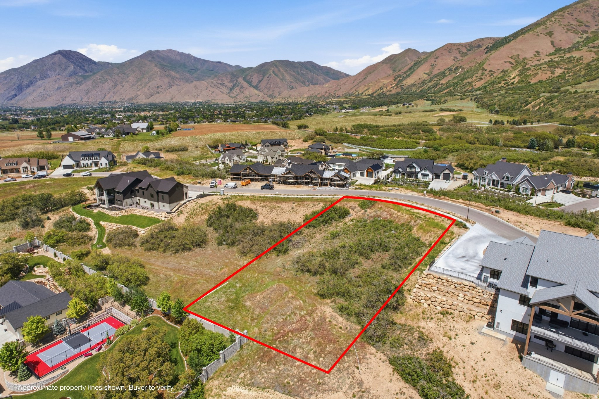 main property photo 12
