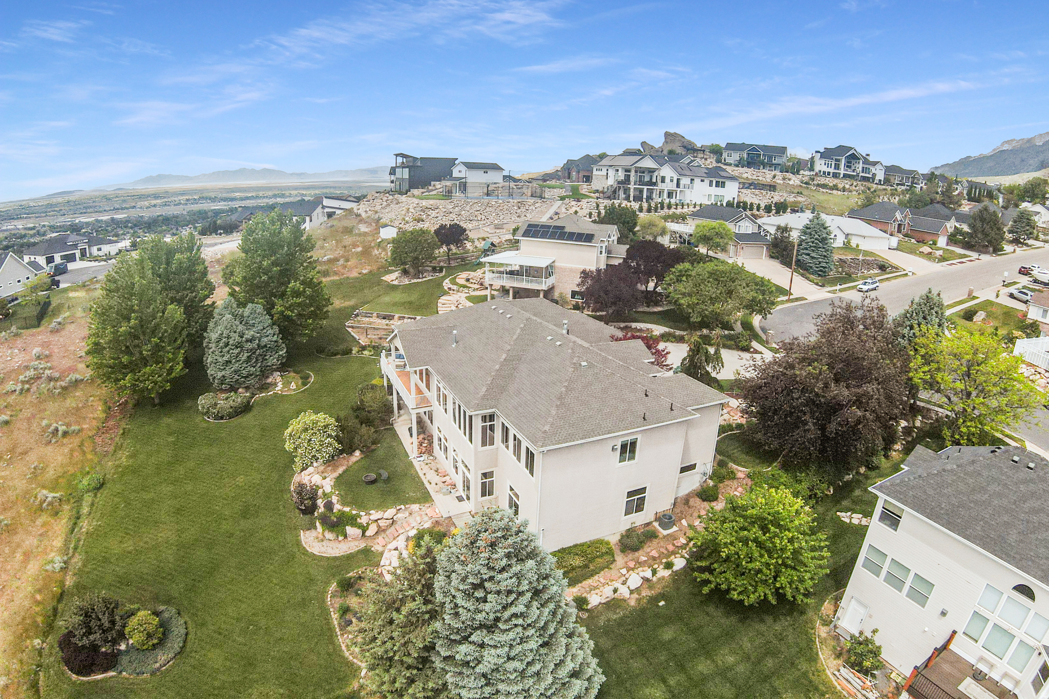 main property photo 68