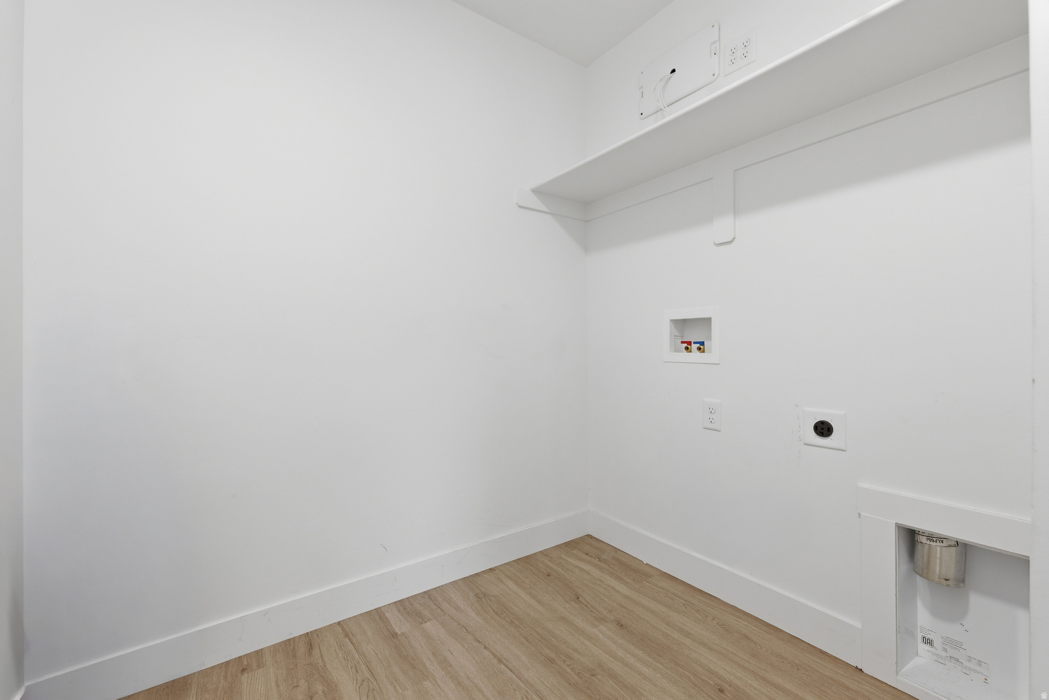 main property photo 12