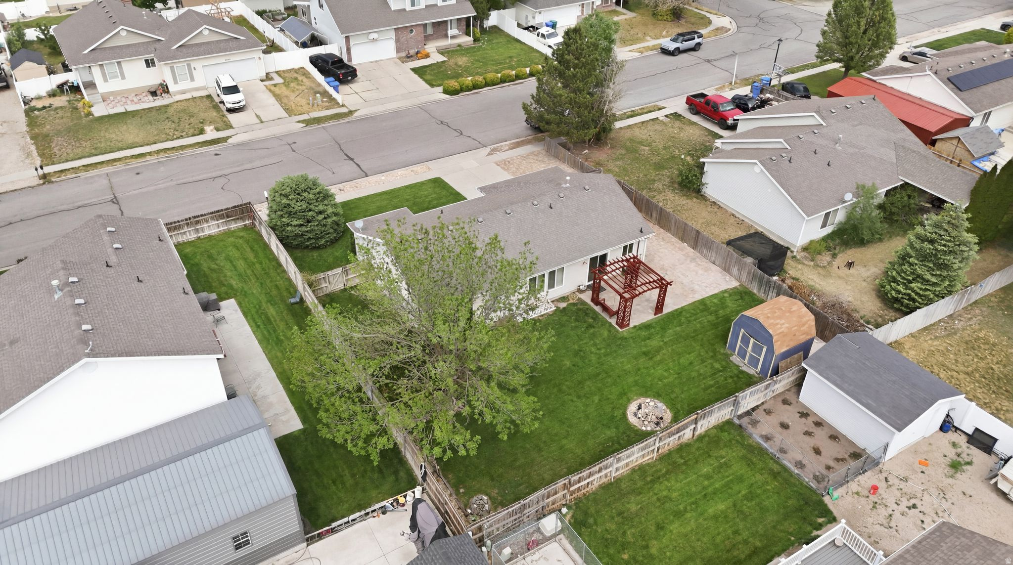 main property photo 23