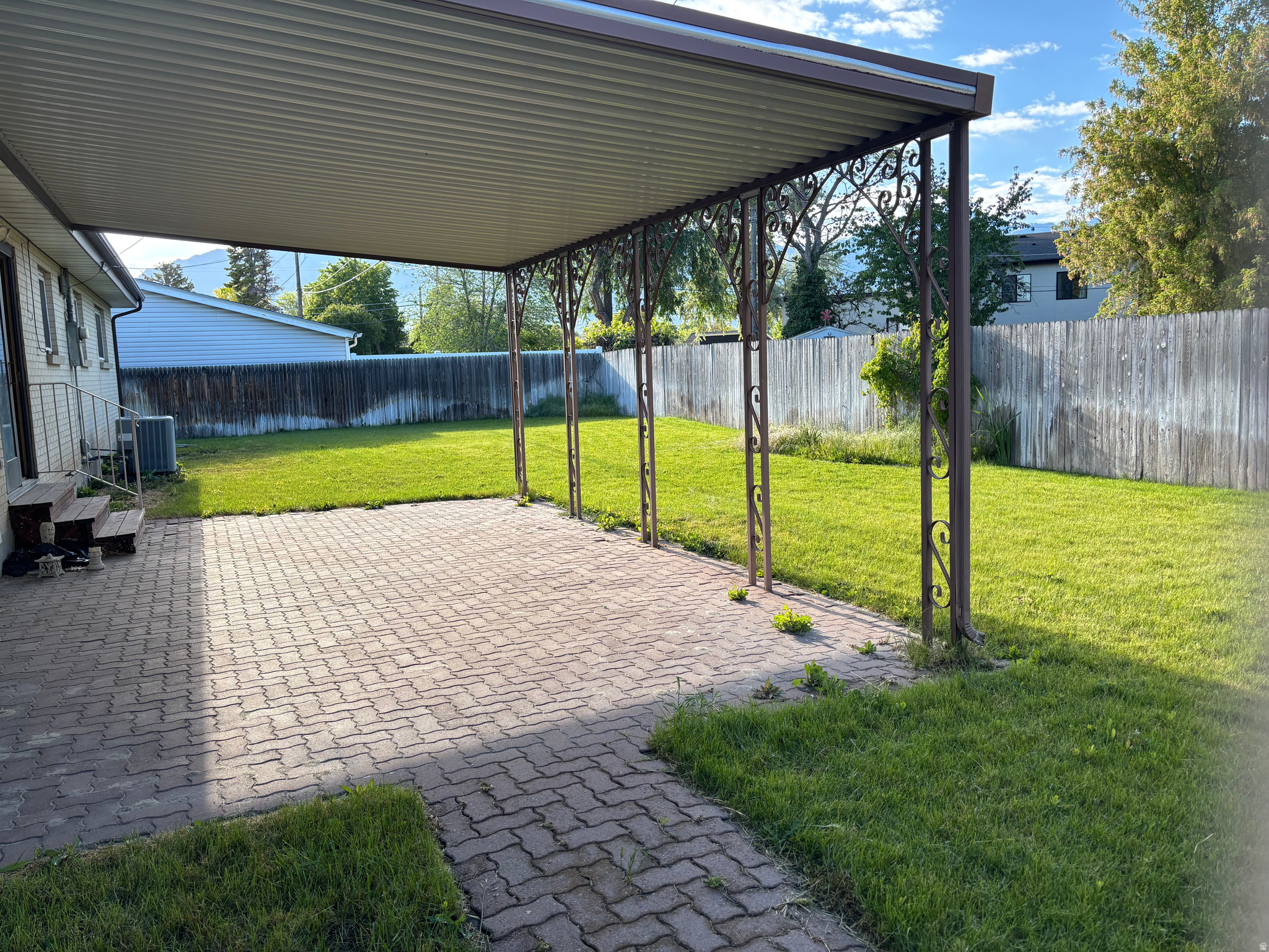 main property photo 27
