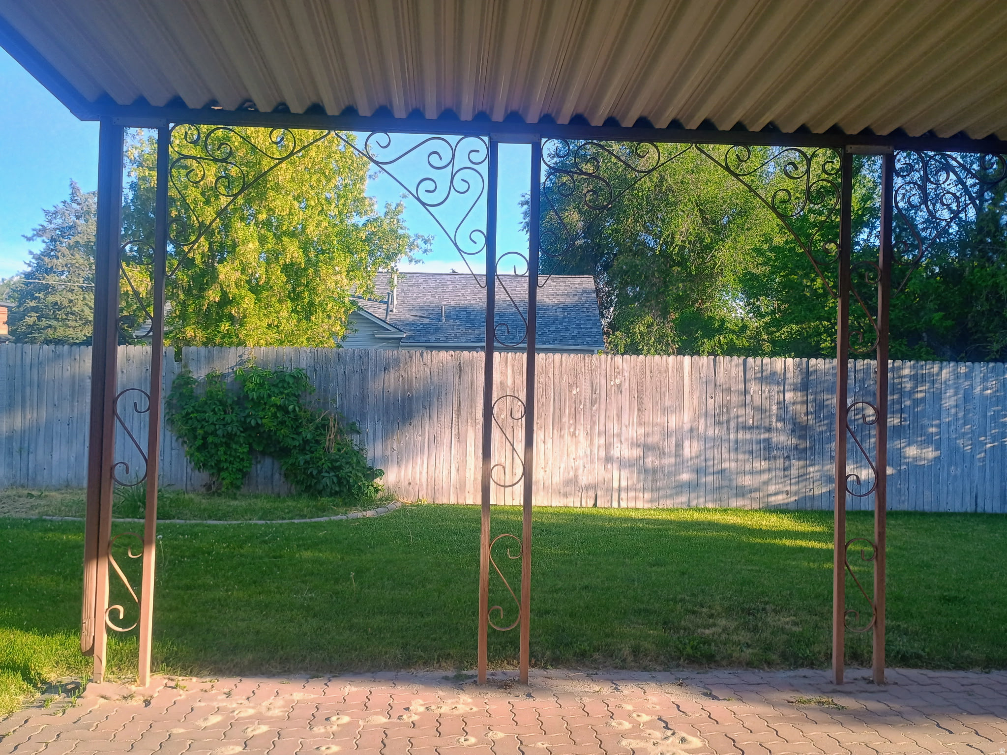 main property photo 30