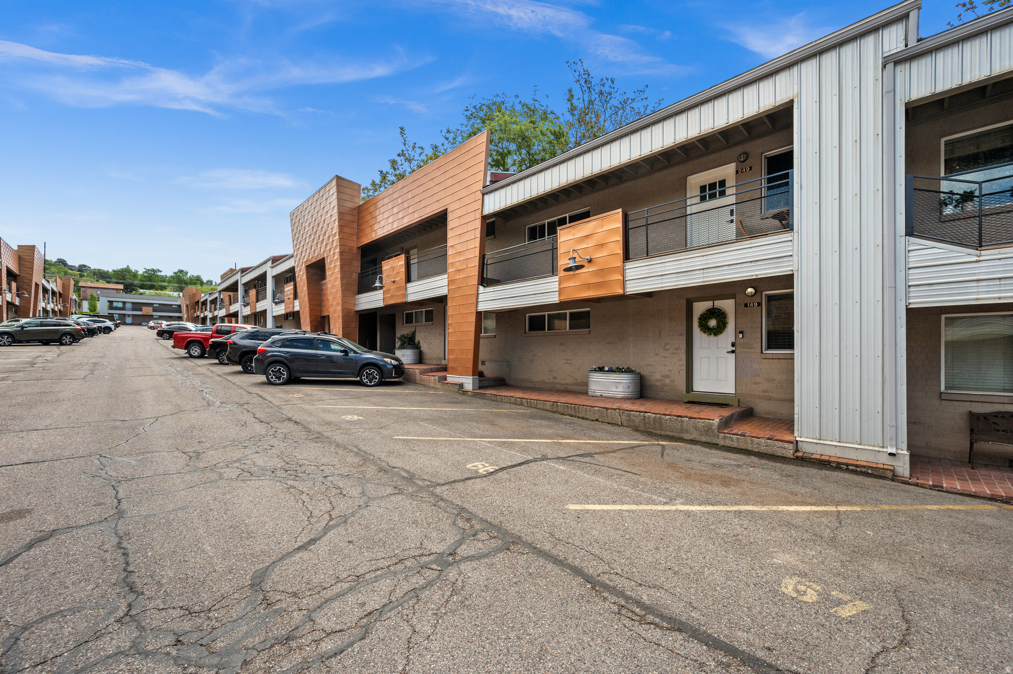 main property photo 18