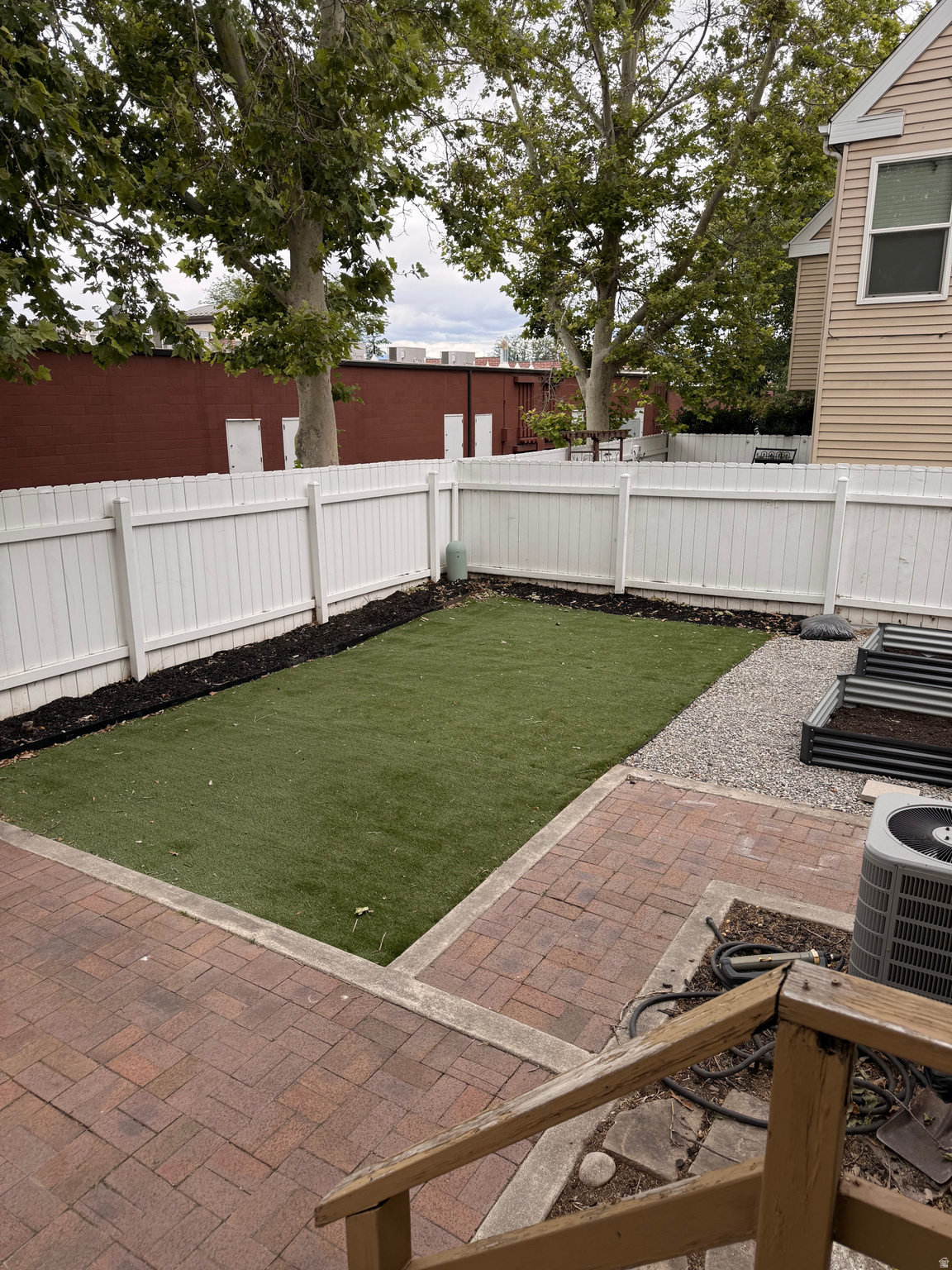 main property photo 19