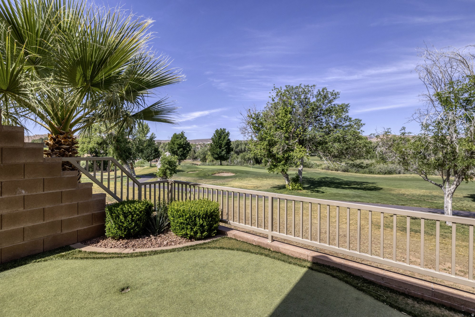main property photo 31