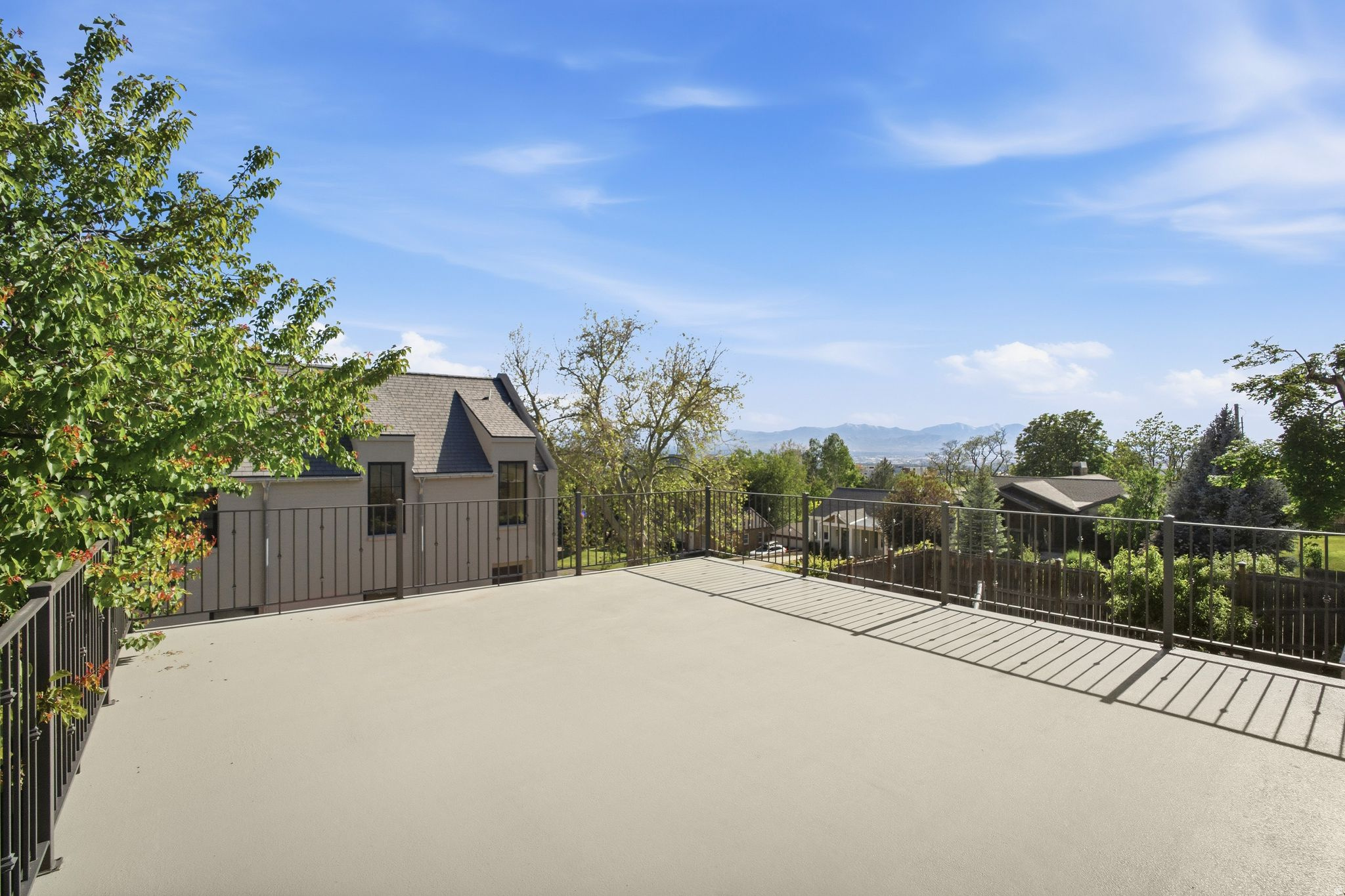 main property photo 29