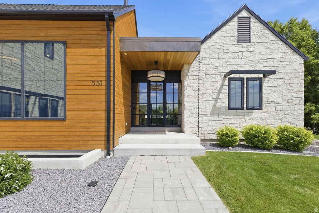 main property photo 78