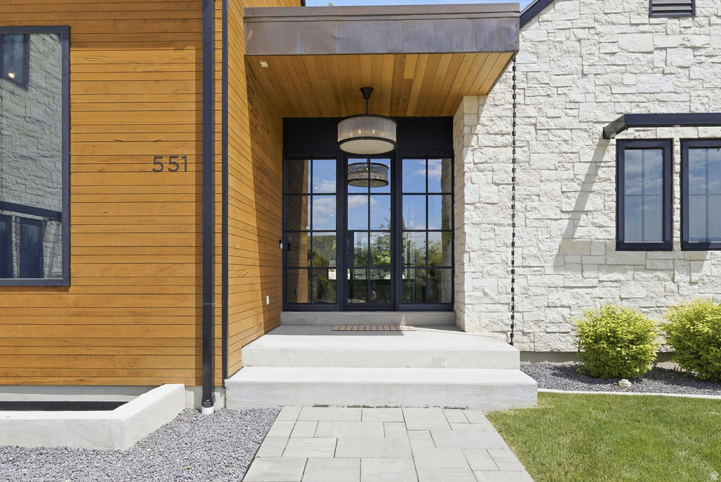 main property photo 79