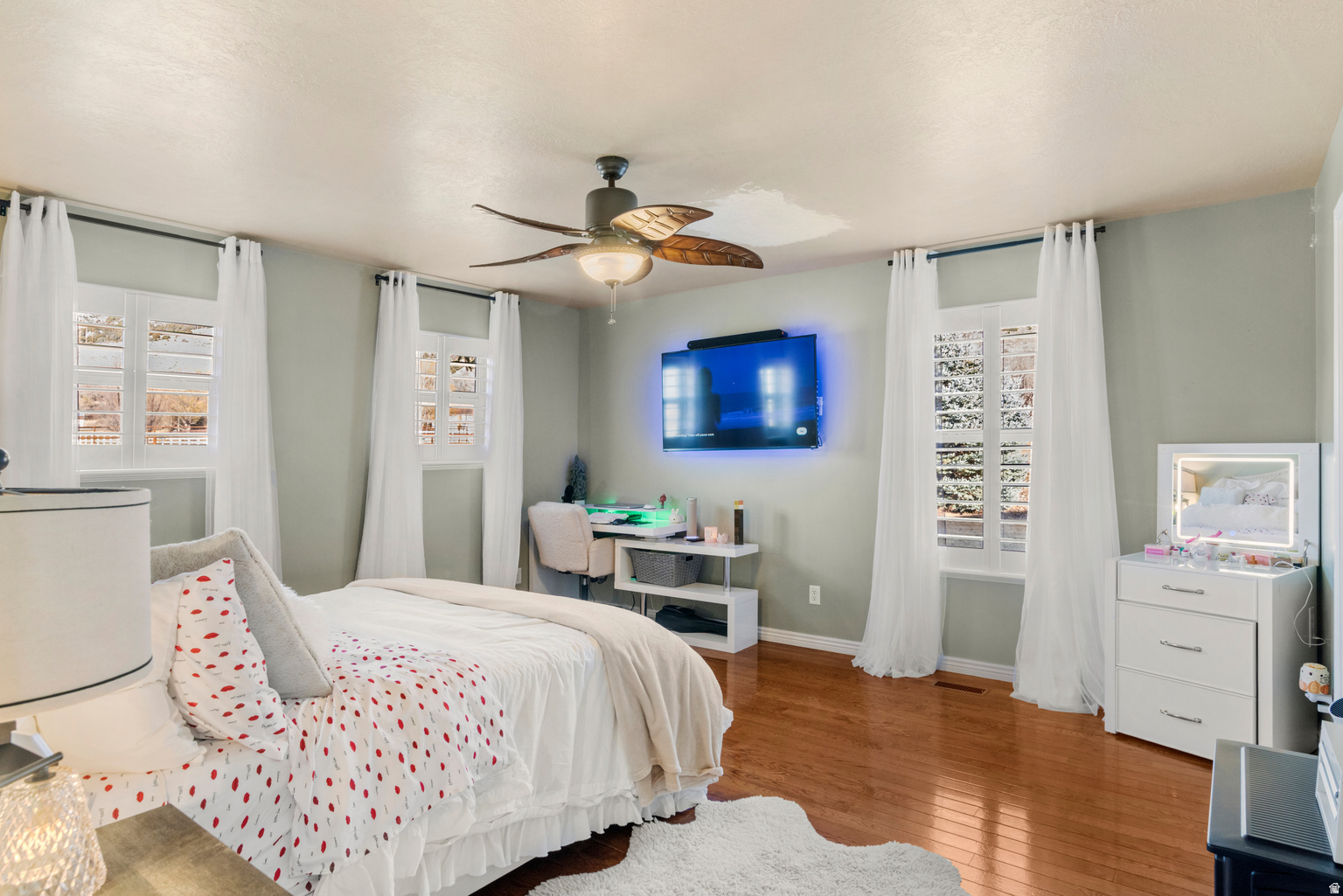 main property photo 17