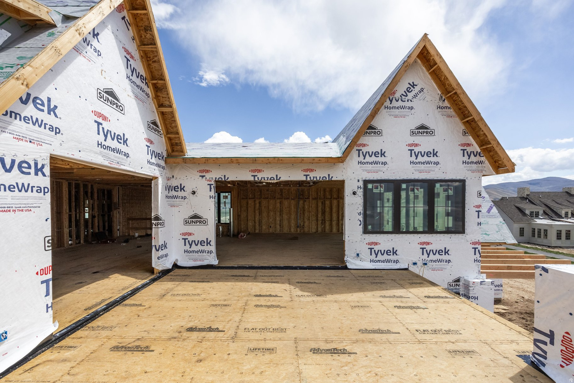 main property photo 17