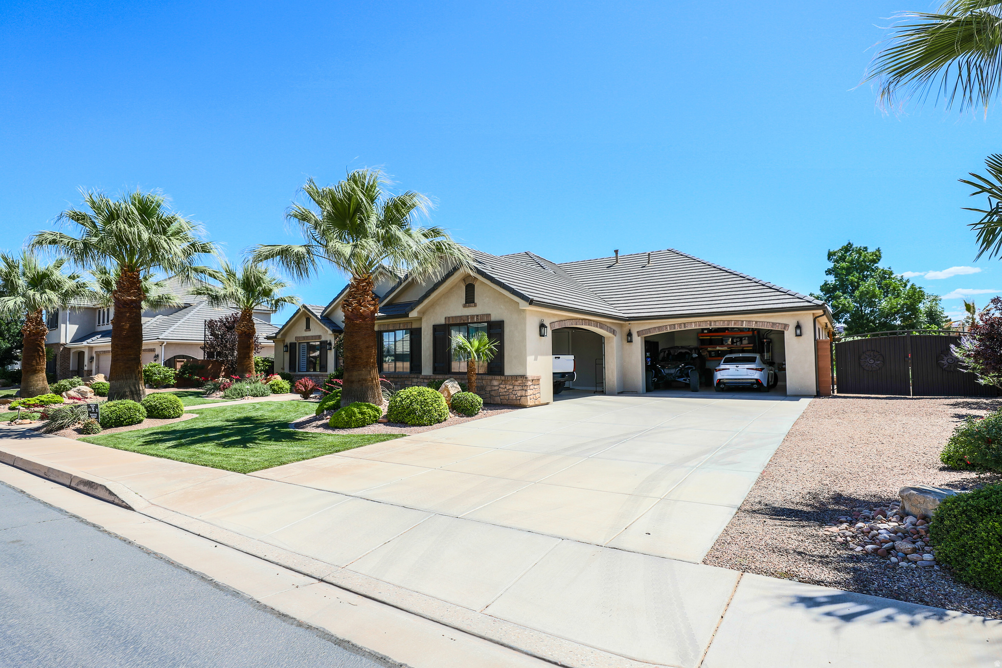 main property photo 38