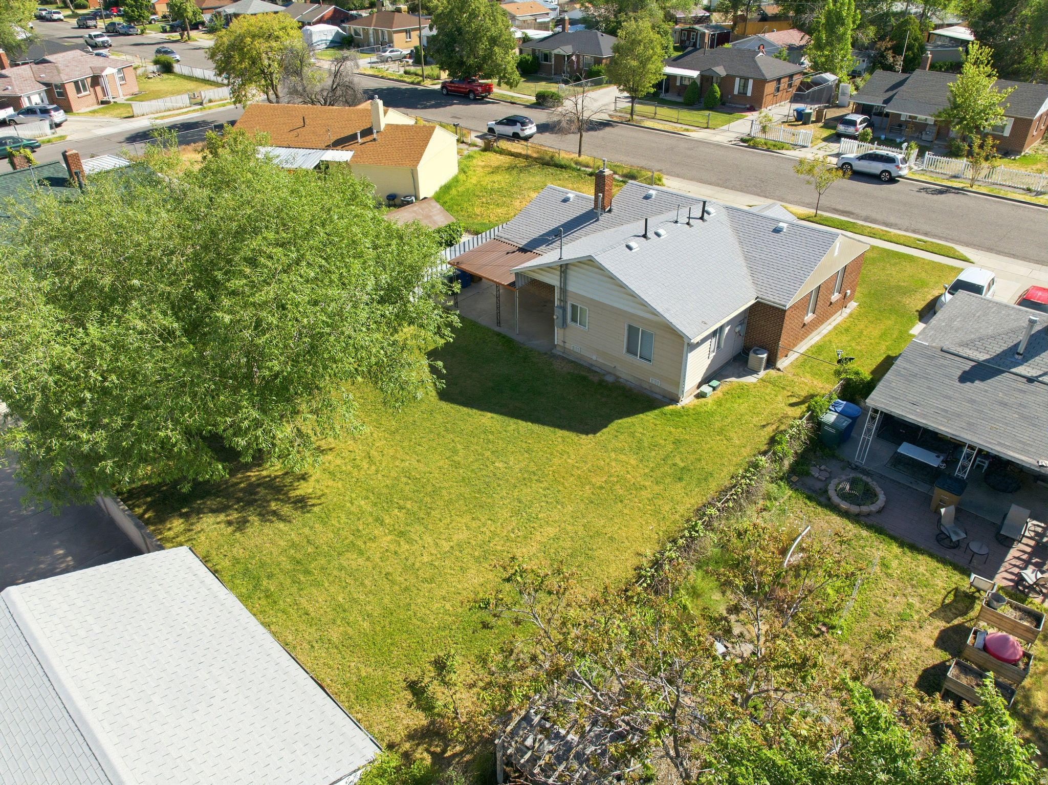 main property photo 24