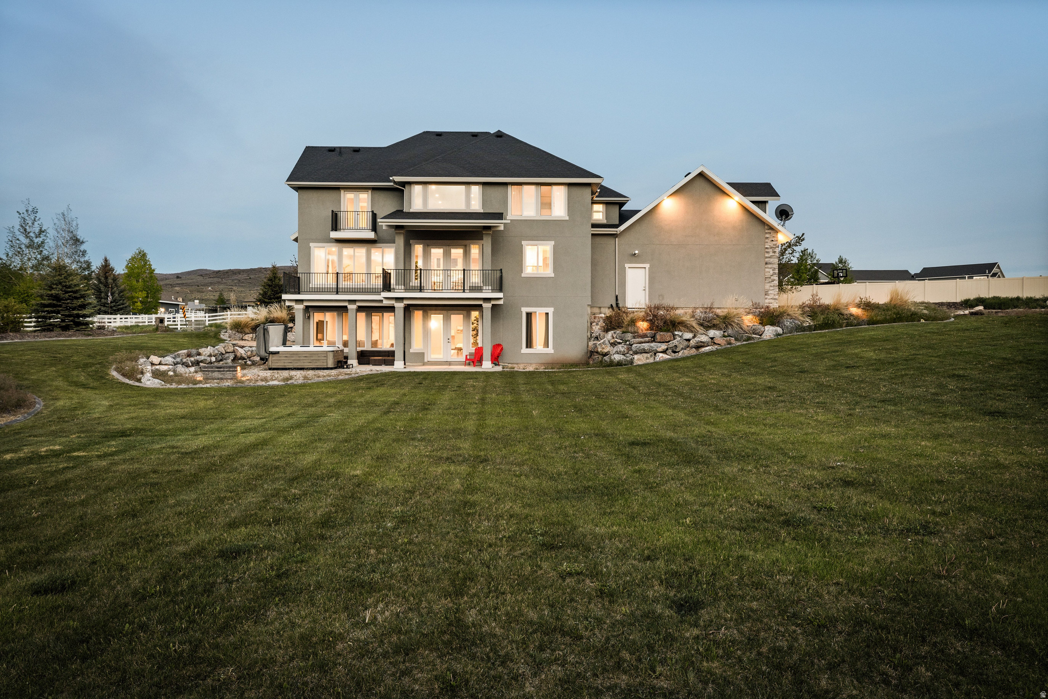 main property photo 41