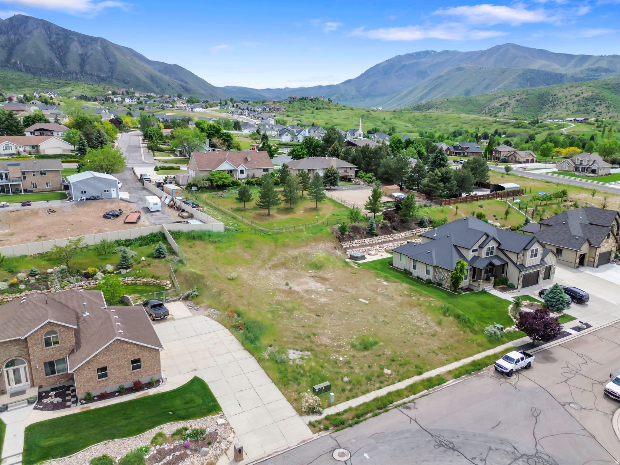 main property photo 10