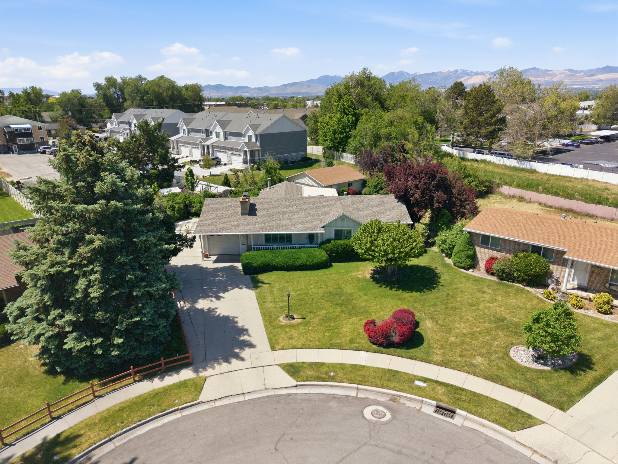 main property photo 51