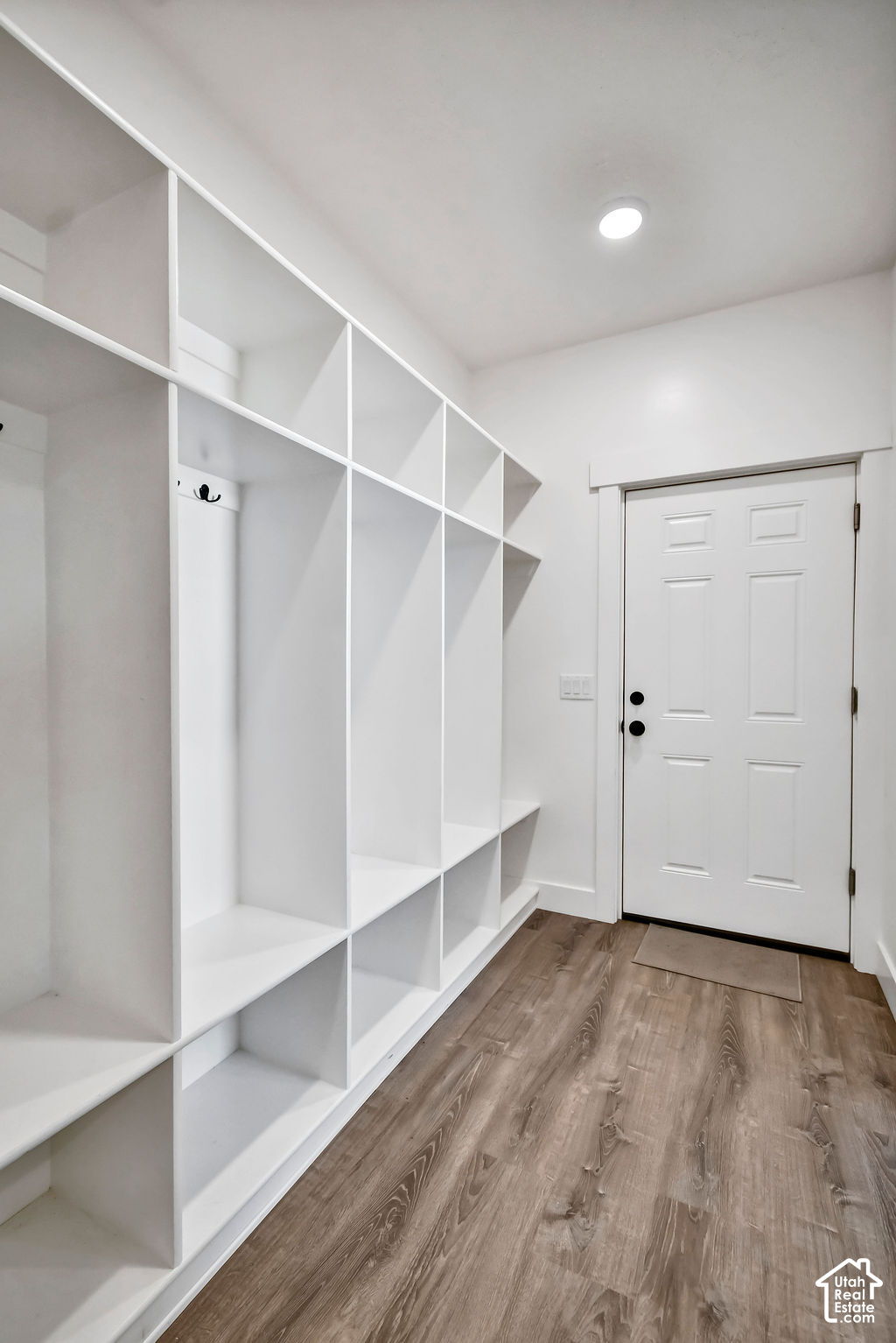main property photo 18