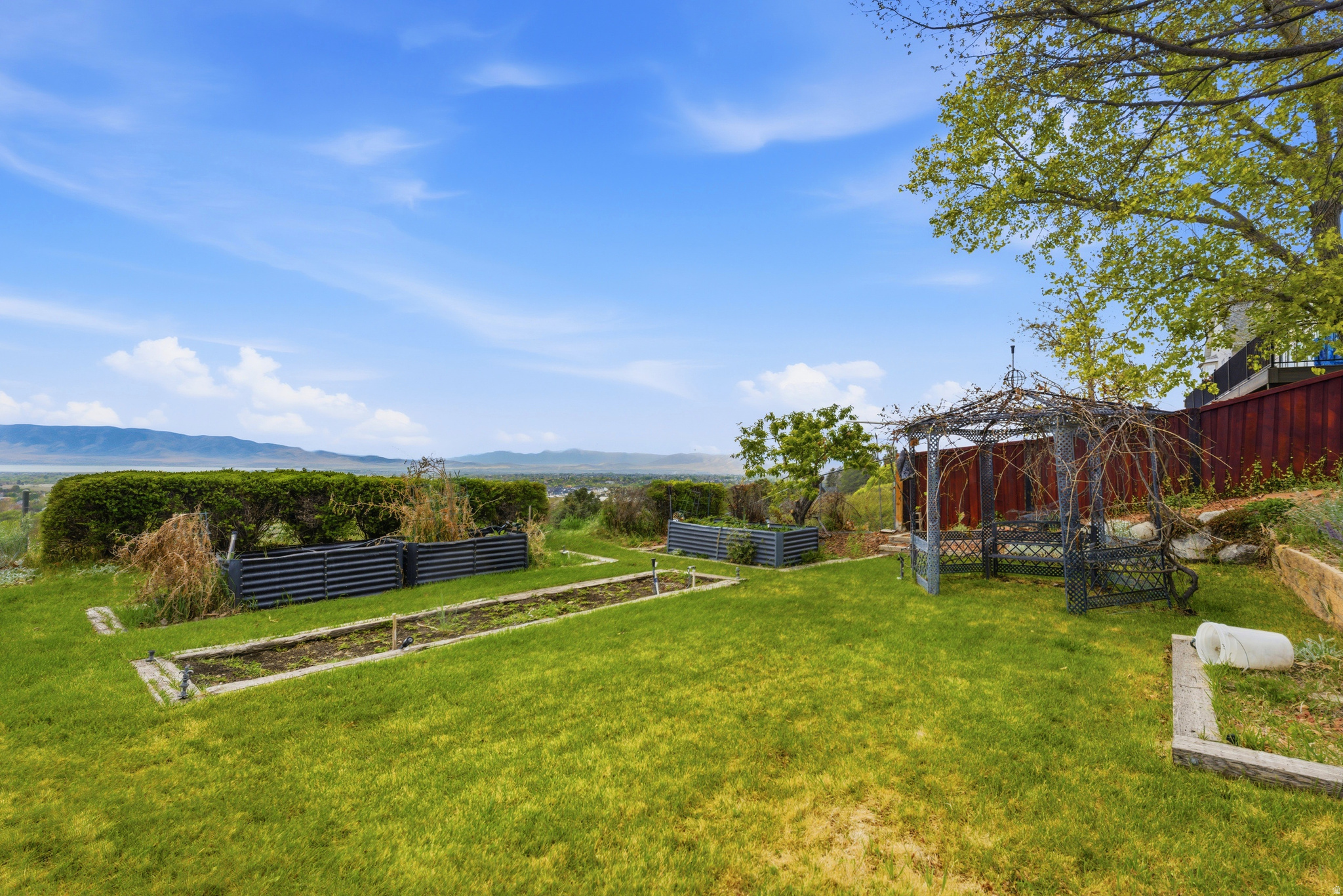 main property photo 47