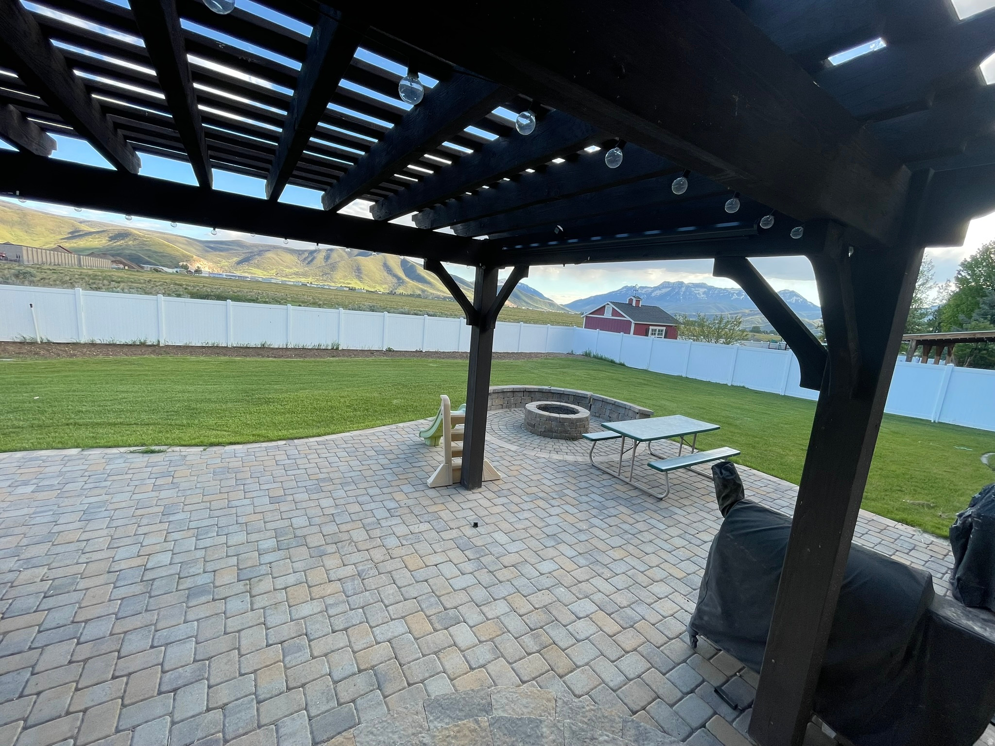 main property photo 6