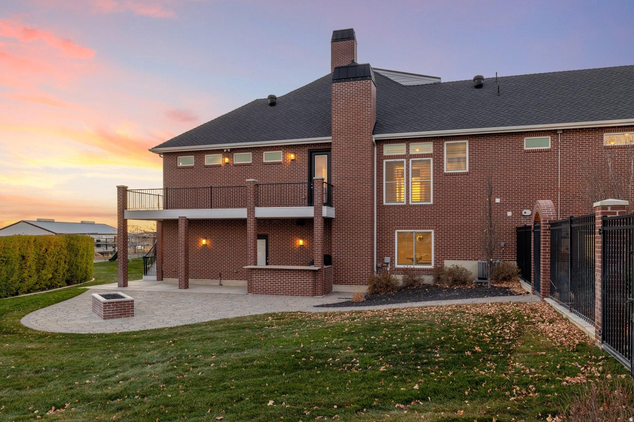 main property photo 35
